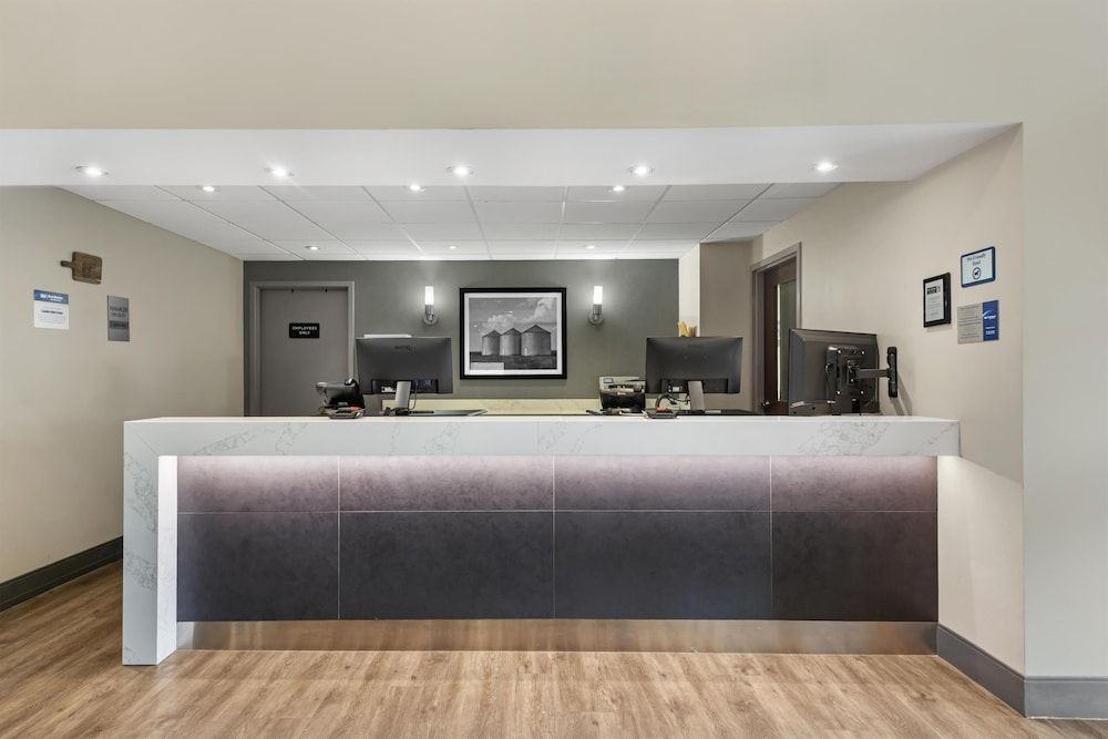 Best Western Plus Brandon Inn 2