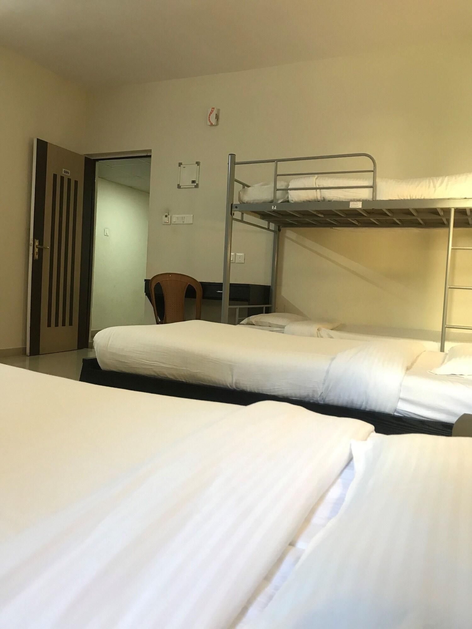 All Seasons Guest House I Rooms & Dorms 2