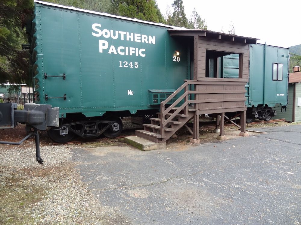 Jubilee Railroad Wilderness Lodge 2