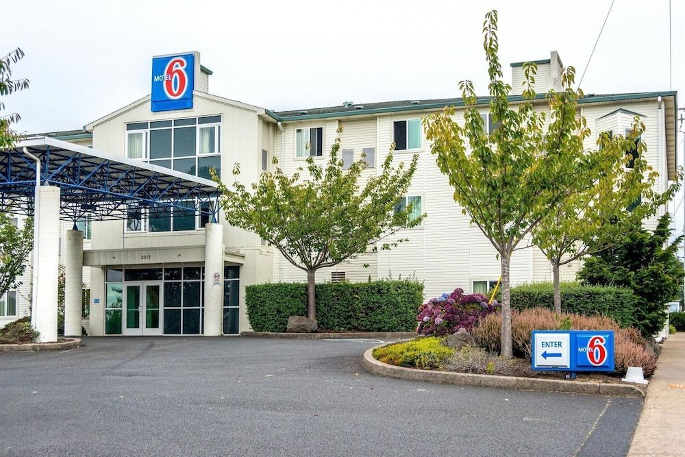 Motel 6-Lincoln City, OR 1