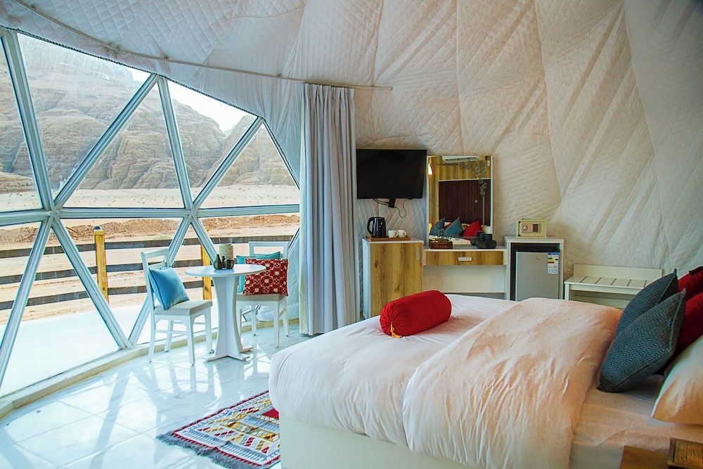 Desert Season Luxury Camp Wadi Rum Boutique Tents & Stargazing 1