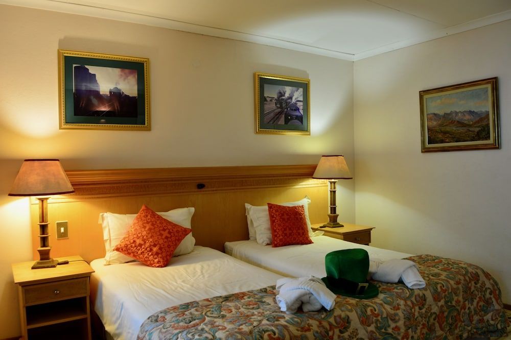 Shamrock Arms Guest Lodge 2