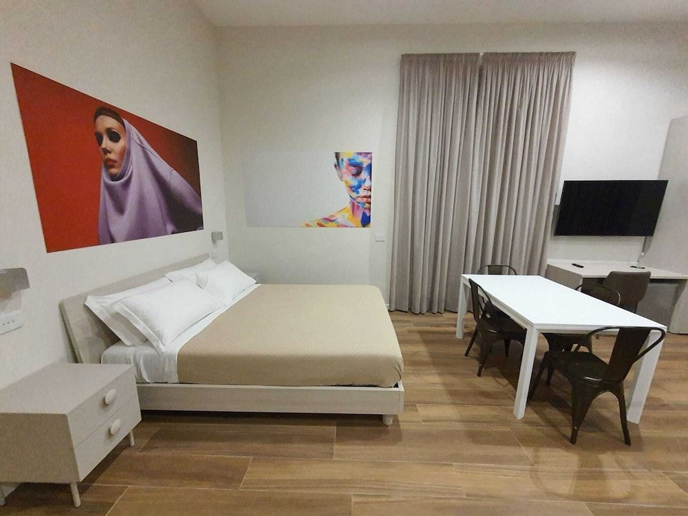 Toledo Place 1