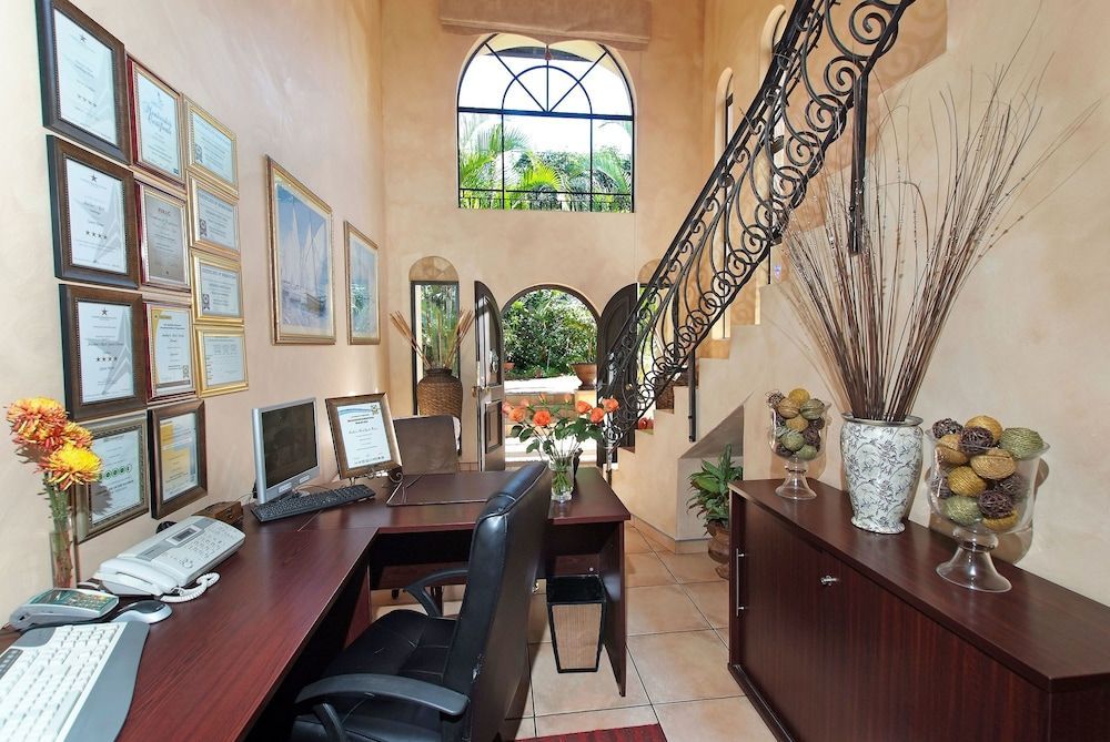 Anchor's Rest Guesthouse and Self Catering 2