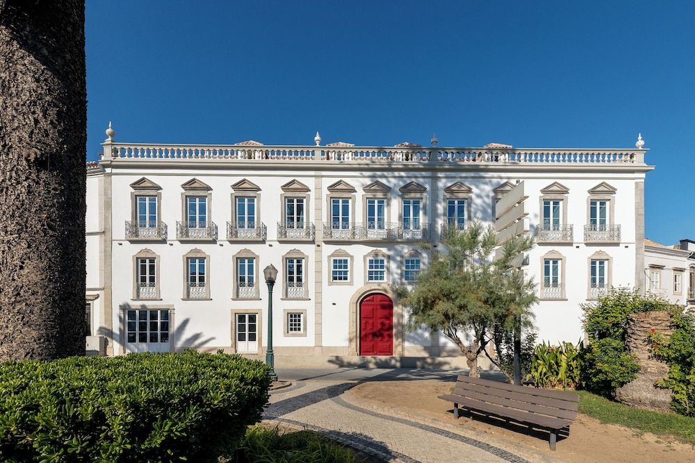 Palácio de Tavira, a Small Luxury Hotel of the World 1