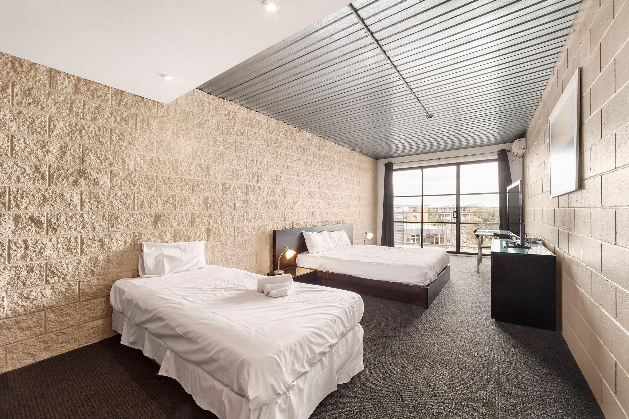 Summer House Melbourne 1
