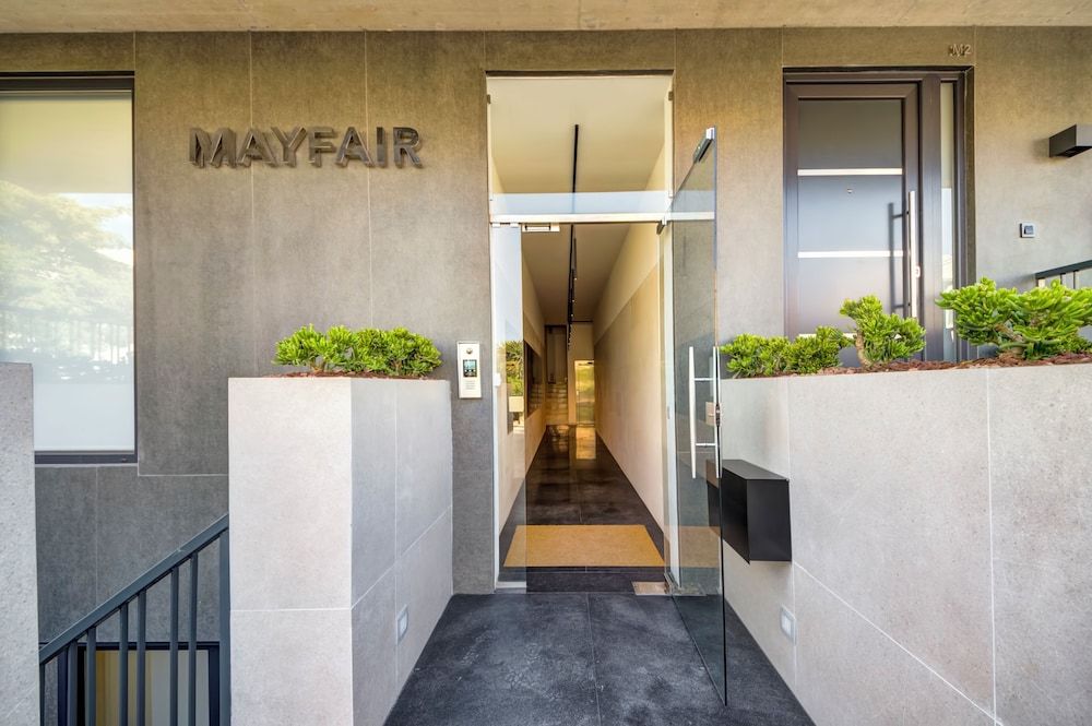Mayfair by Premier Suites MT 2