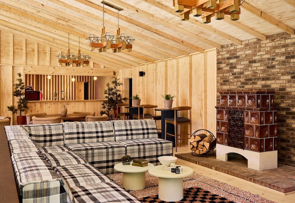 Bluebird Cady Hill Lodge 2