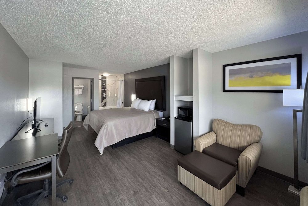 Quality Inn Kinder near Casino 1