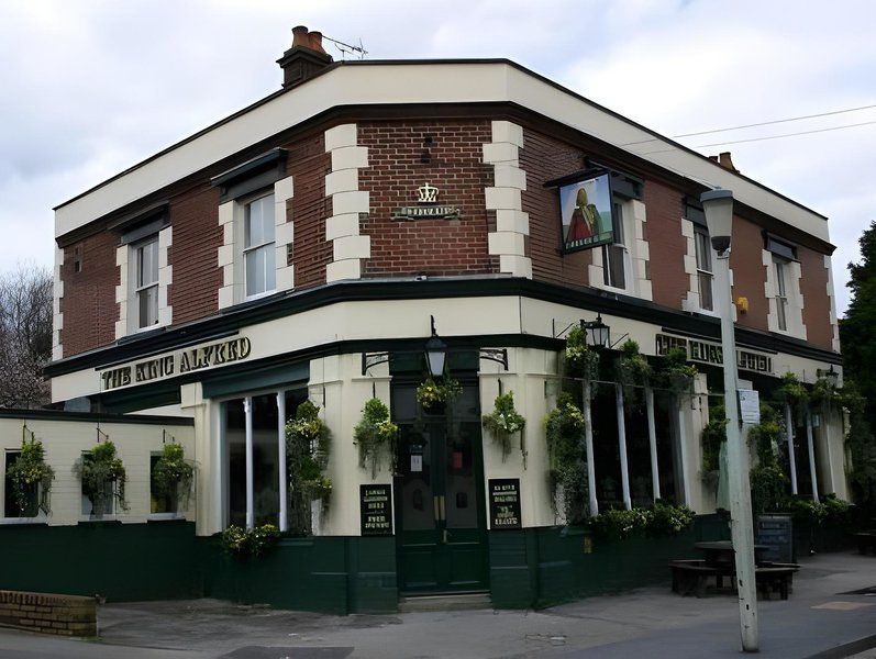 The King Alfred Pub 1