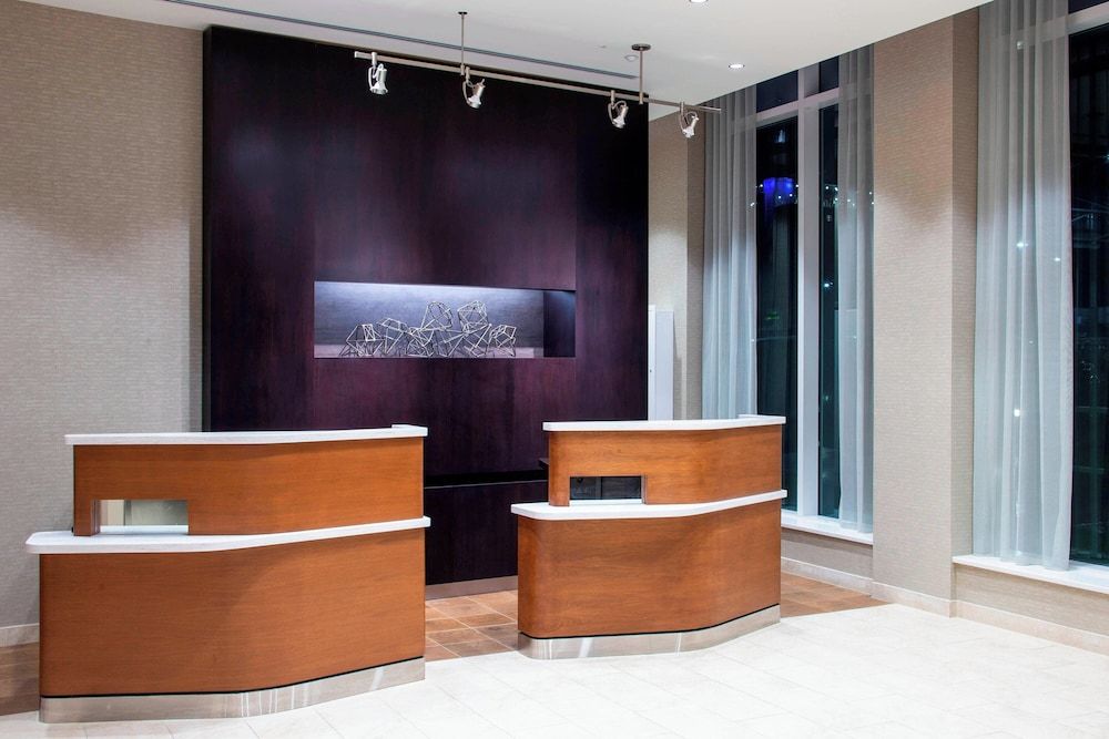 Courtyard by Marriott New York Queens/Fresh Meadows 2