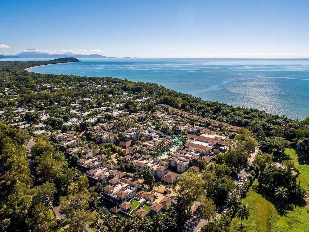Pullman Port Douglas Sea Temple Resort and Spa 1