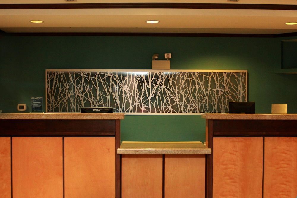 Fairfield Inn & Suites by Marriott Fairmont 2