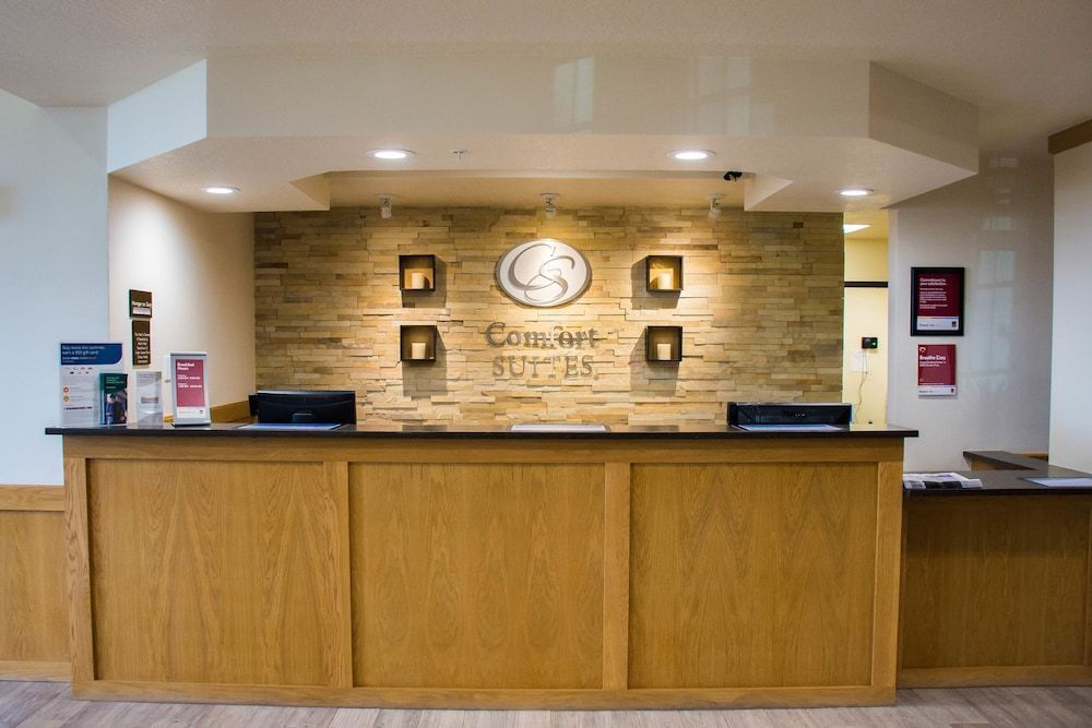 Comfort Suites El Paso Airport 2