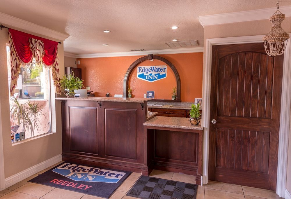 Edge Water Inn 2