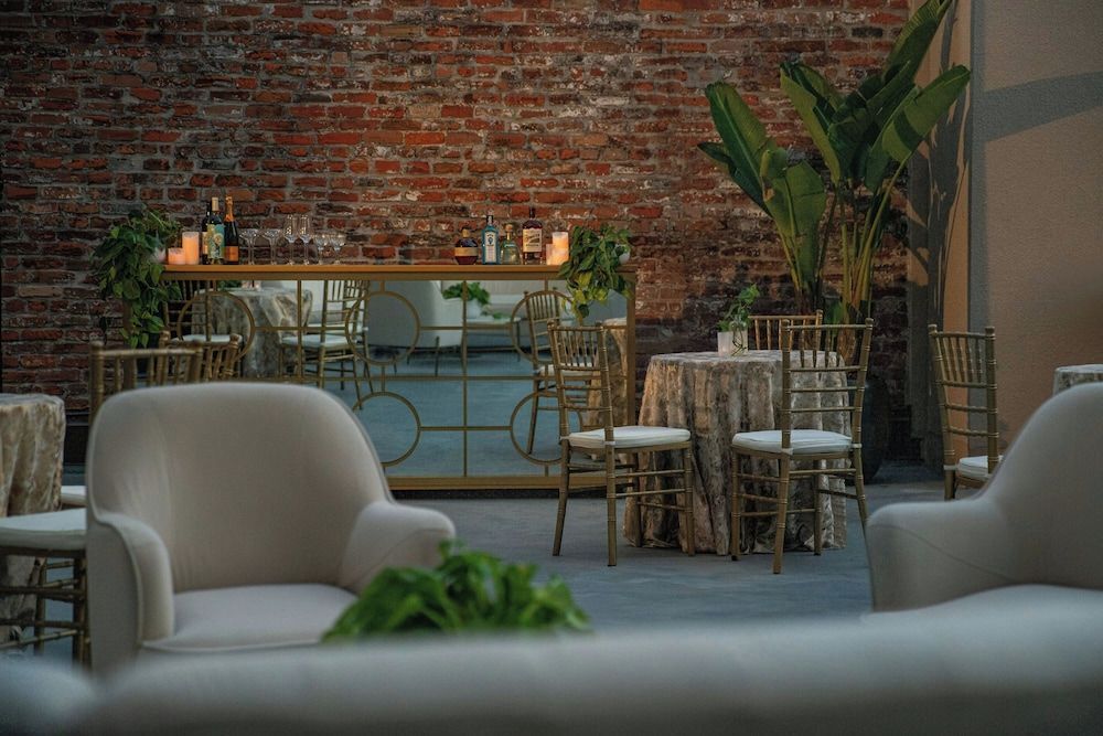 Hotel de la Poste - French Quarter, A Renaissance Hotel 2
