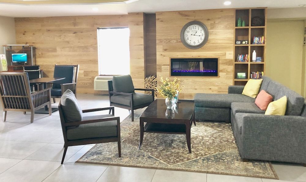 Country Inn & Suites by Radisson, Greenville, NC 2