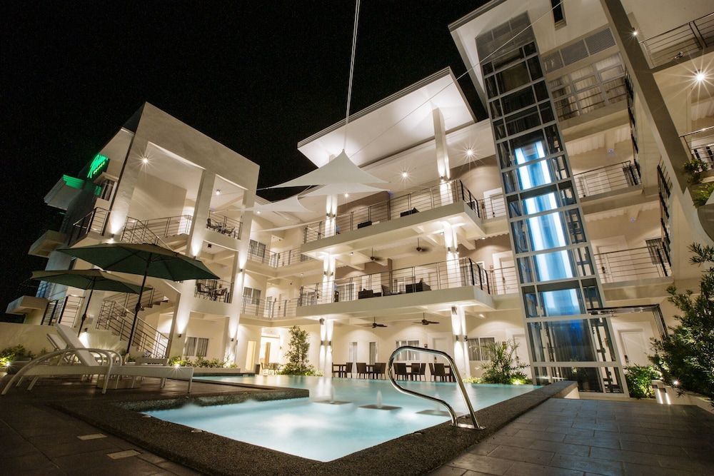 Rovira Suites 1