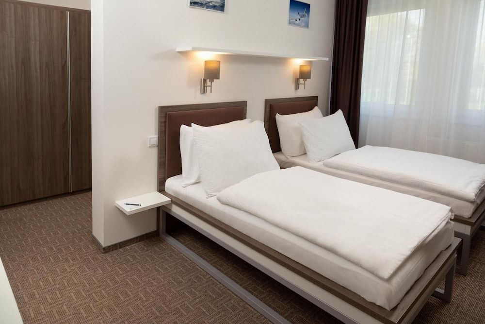 SKY Hotel Prague 2