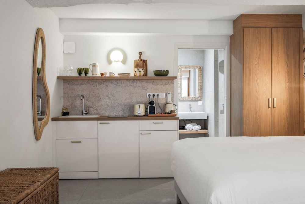Theava Collection -Citadelle- St Tropez 1