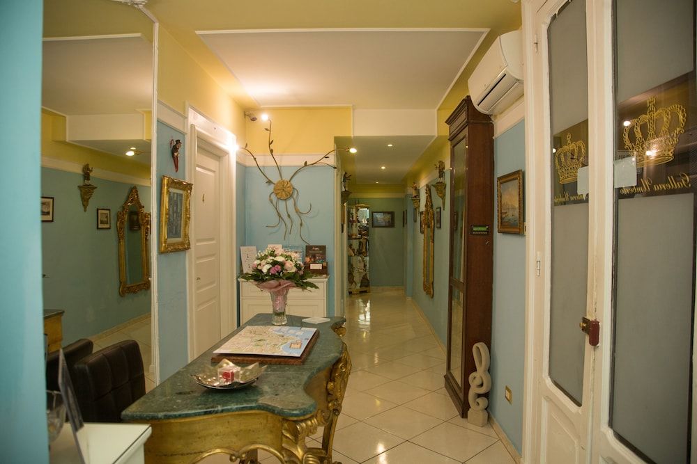 B&B Art Suite Santa Brigida 2