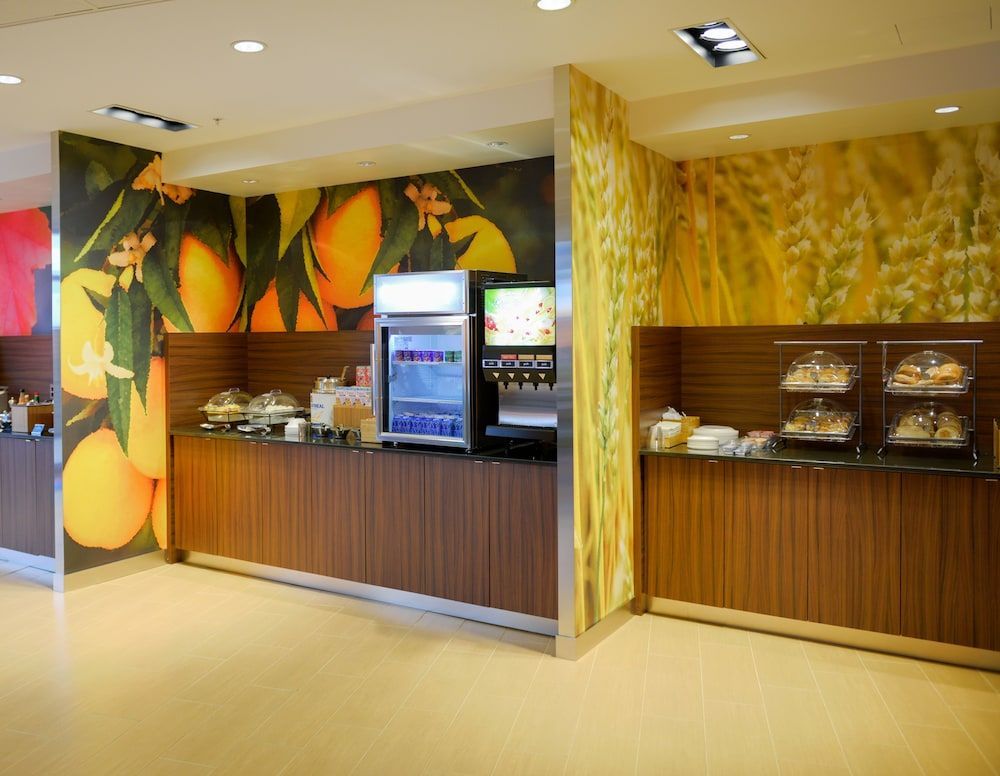 Fairfield Inn and Suites Canton South 2
