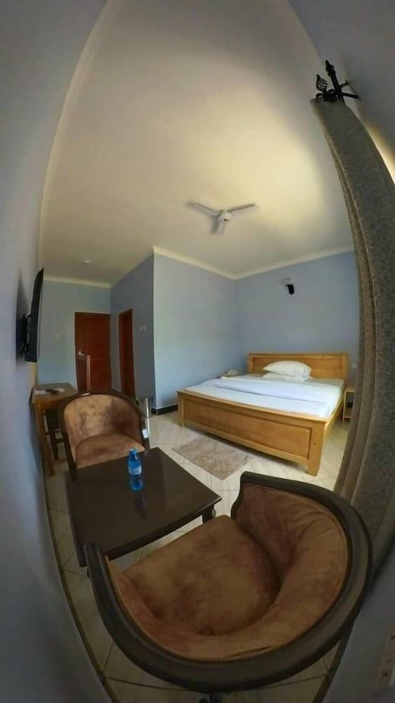 Hideway Resort 2