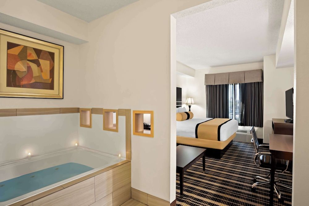 Best Western Plus Rockwall Inn & Suites 1