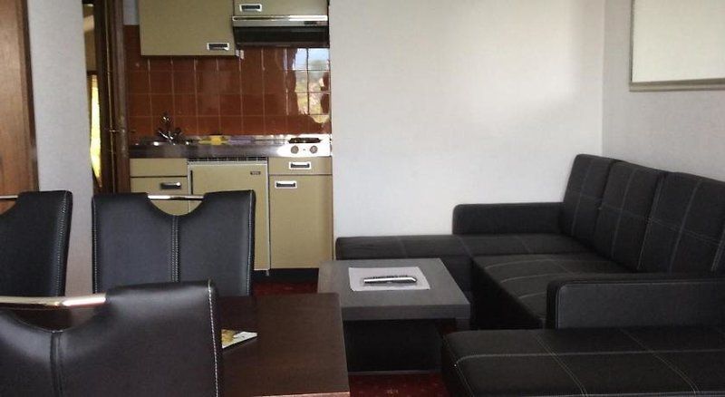 Villa Desiree - Hotel Garni - Adults Only 2