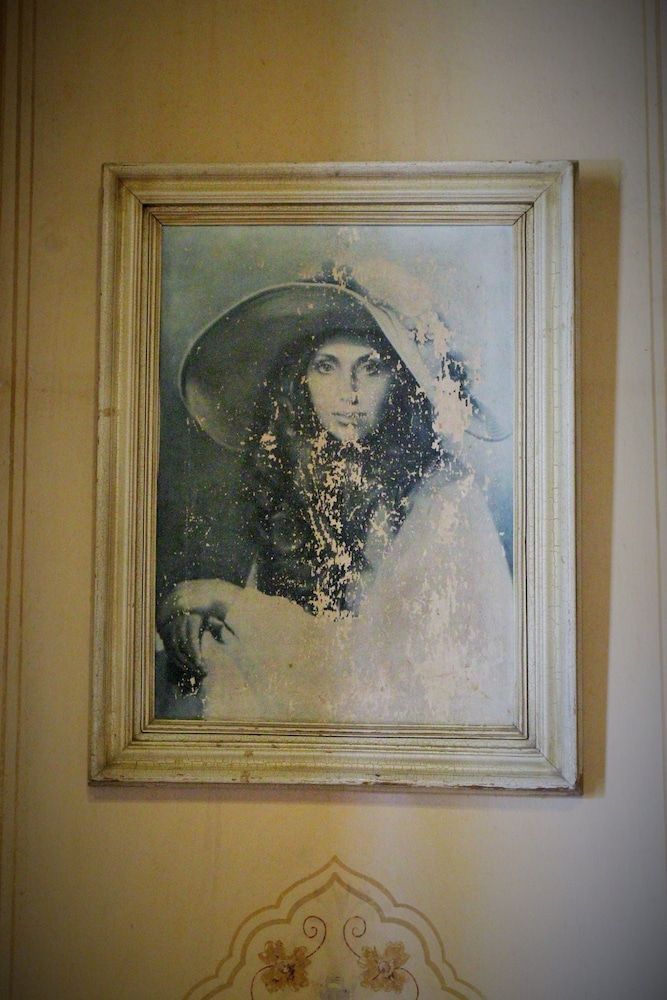 Büyükada Anastasia Meziki History Mansion 2