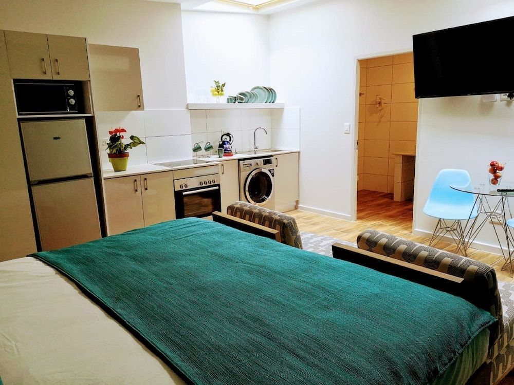 Urban Oasis Aparthotel 2