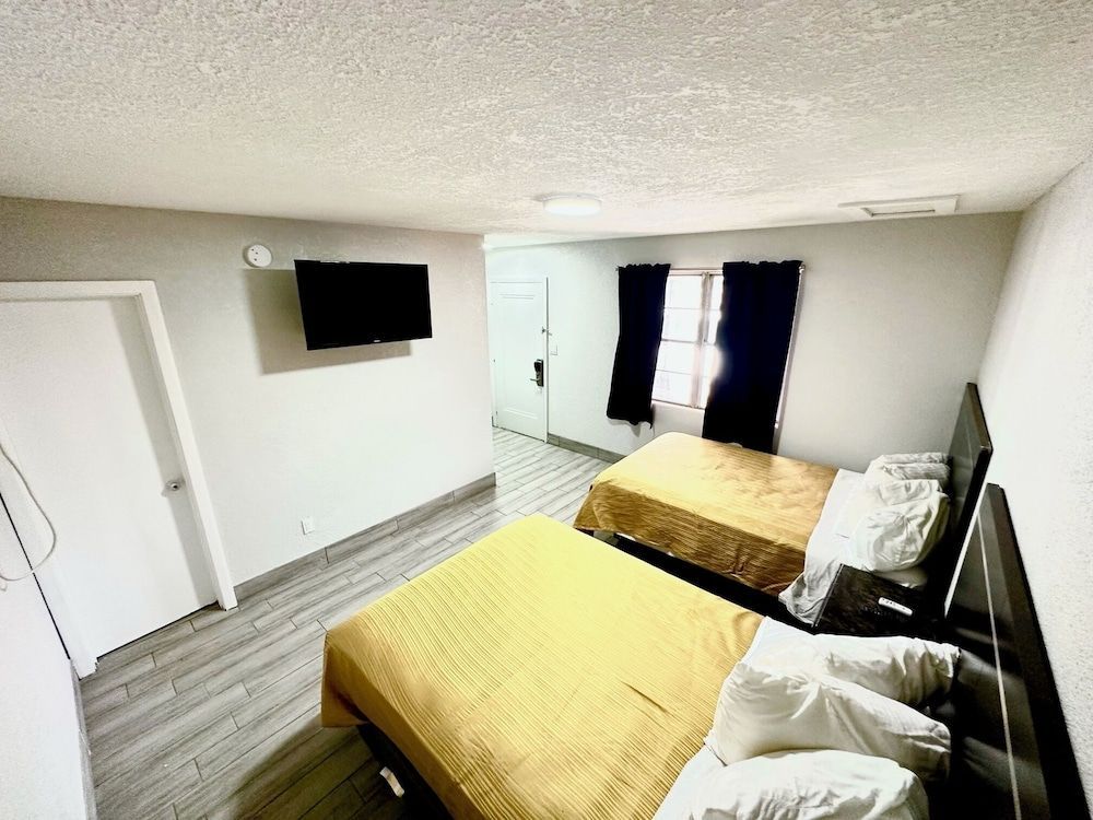 Soho Inn Waldo 1