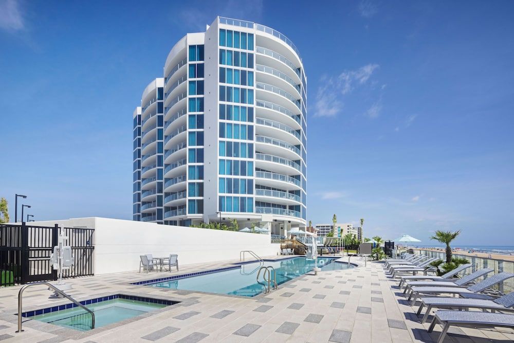 Max Beach Resort 1