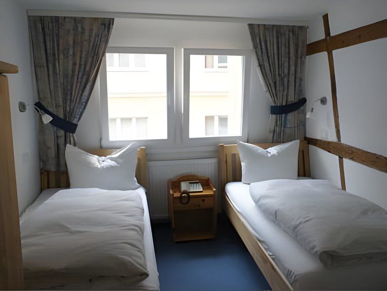 Hotel Gasthof Inselgraben garni 1