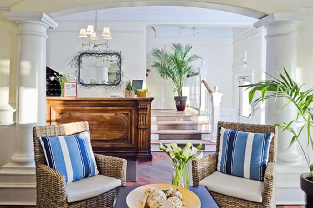 Newport Beach Hotel 1