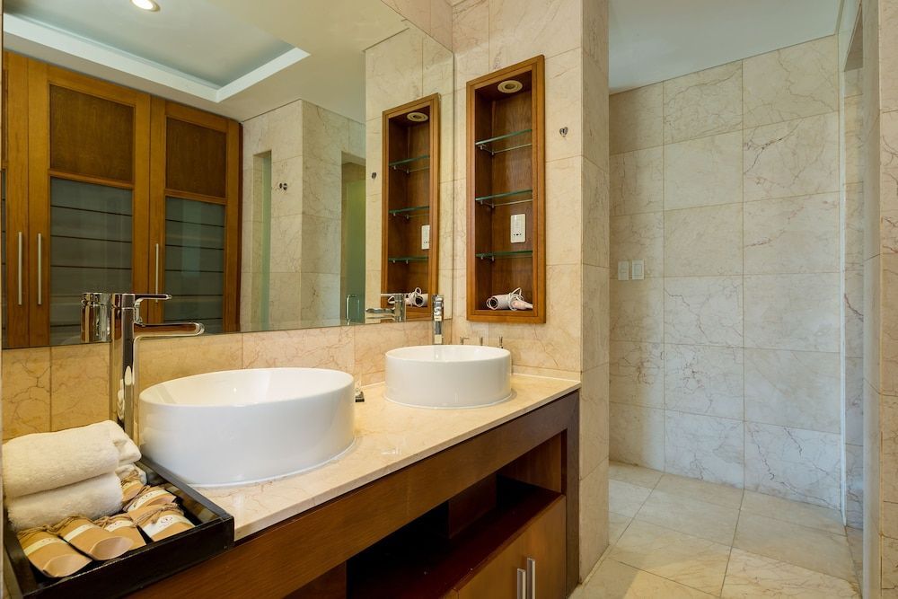 Ocean Luxury Villas Danang 2