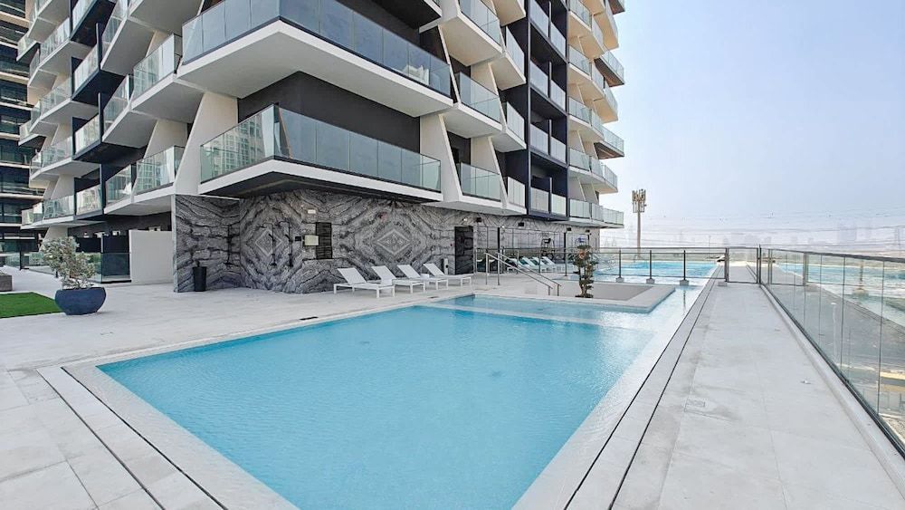 1 Bedroom in Binghatti Heights Perfect for Getaway 2