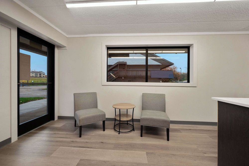Suburban Studios Peoria 2