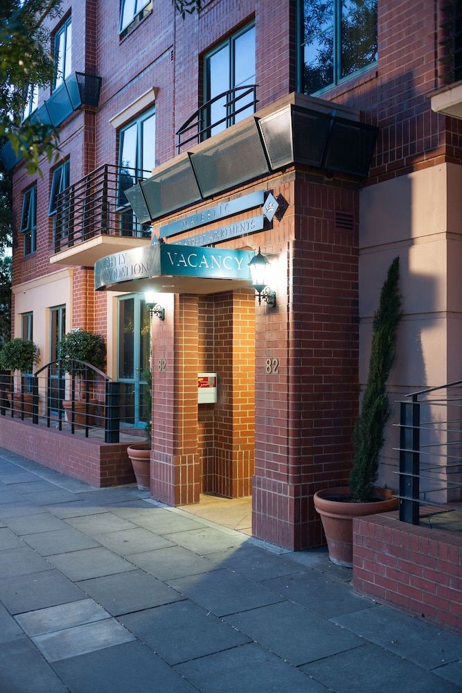 Majestic Tynte Street Apartments 1