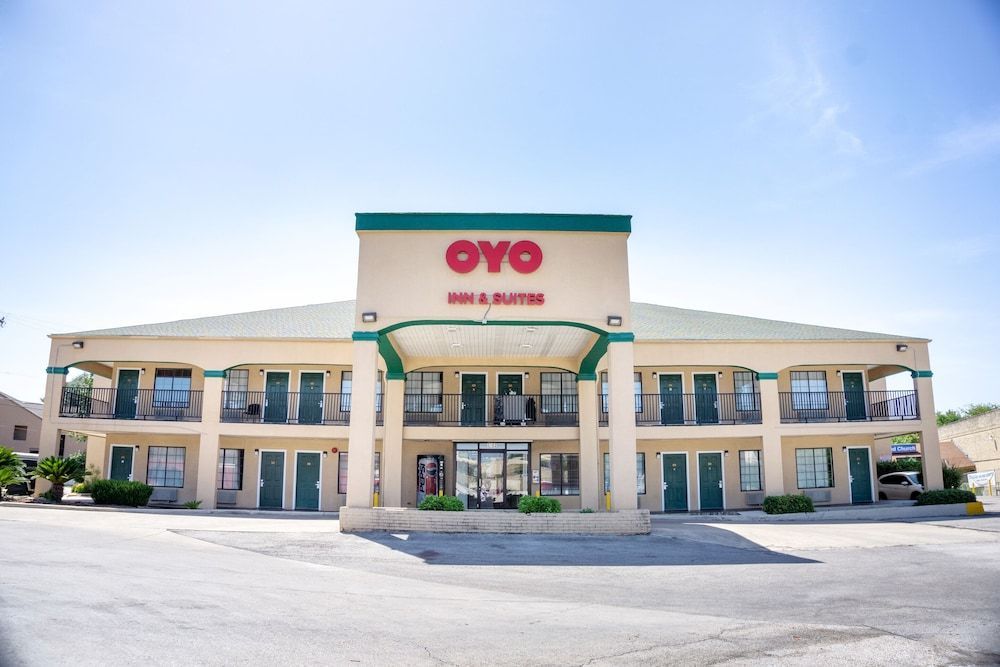 OYO Inn & Suites Medical Center San Antonio 1