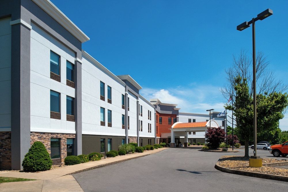 Holiday Inn Express LEWISBURG/NEW COLUMBIA by IHG 1