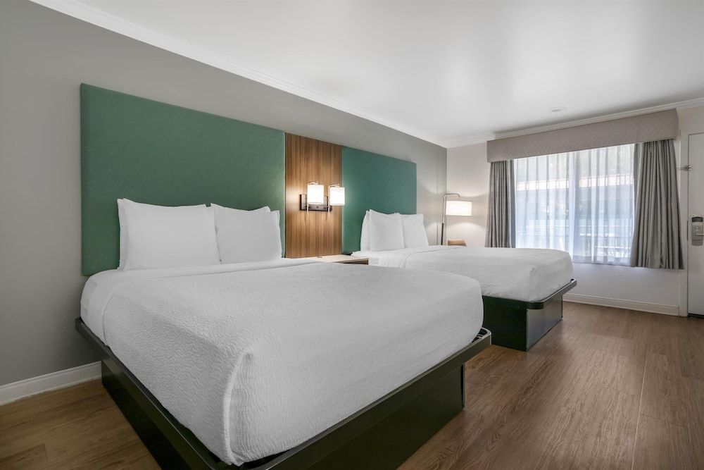 Best Western Plus Riviera 1