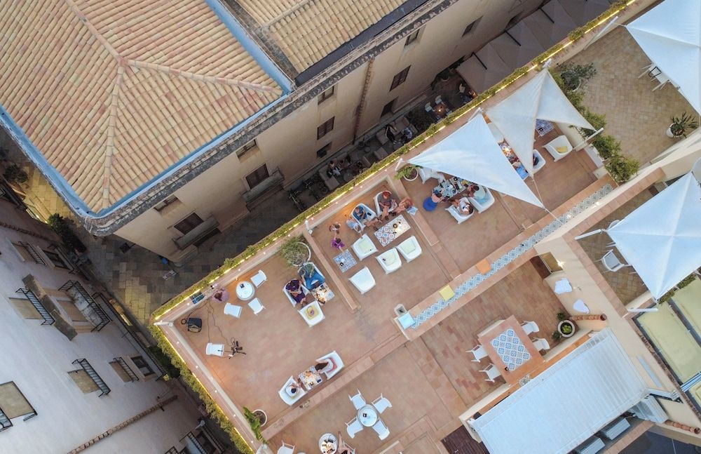 BADIA NUOVA Apart Hotel 1