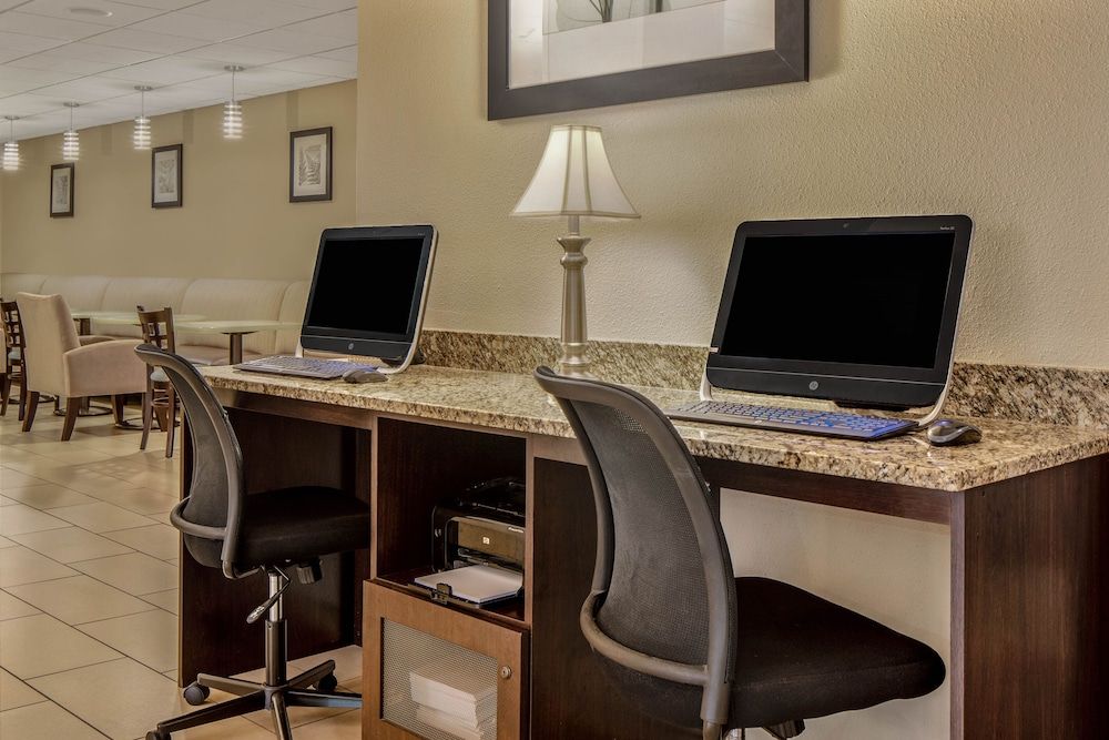 La Quinta by Wyndham Bonita Springs Naples North 2