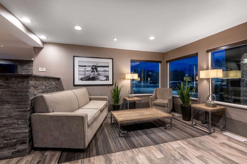 La Quinta by Wyndham Anchorage Airport 2