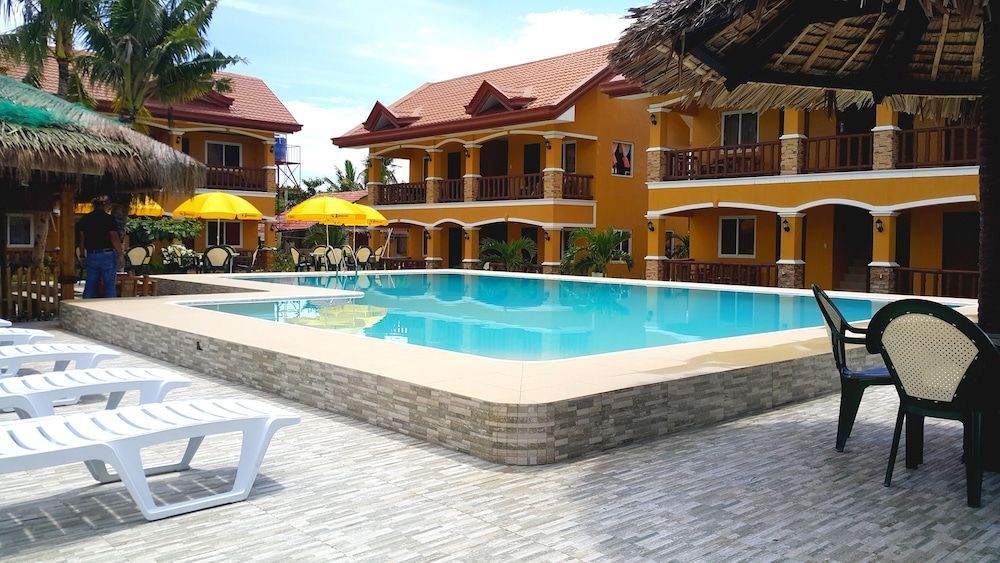 SLAM'S Garden Dive Resort 1