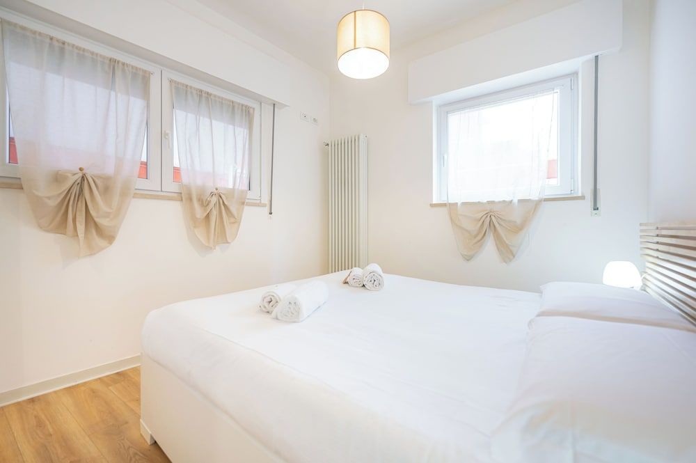 Debora's Flat 1