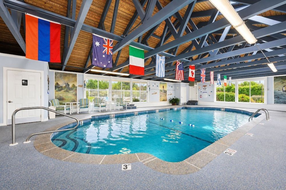 Pier 7 Condominium Resort 1