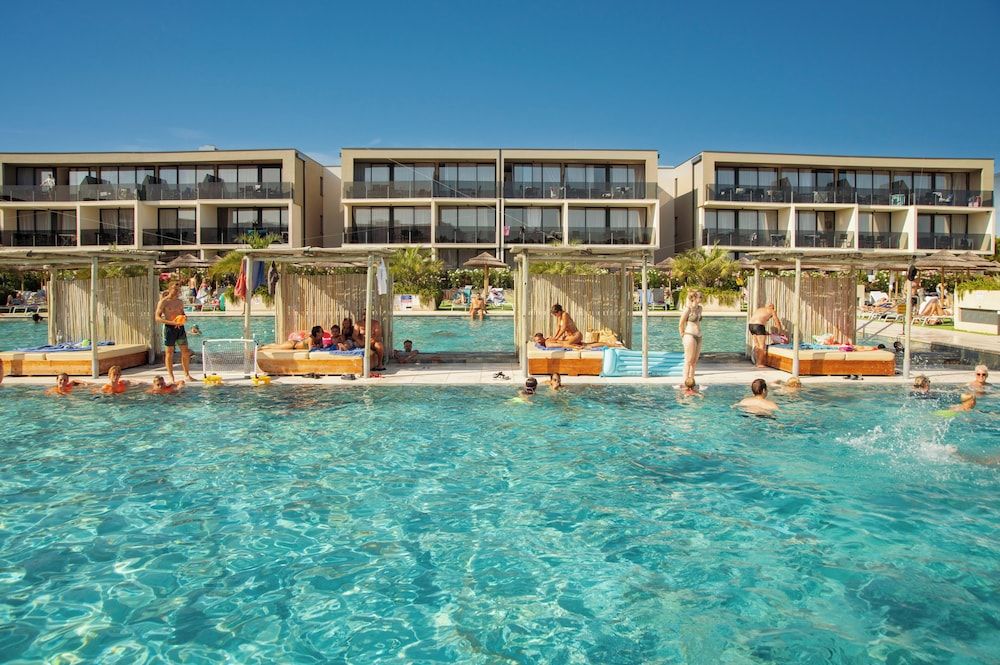 Resort Del Mar Emotion 1