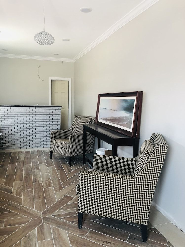 Coastal Sands Inn 2